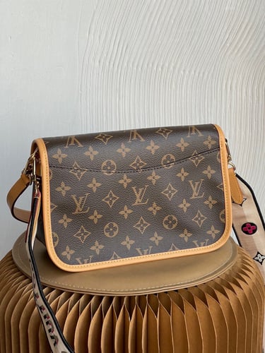 لوي فيتون 24 سم