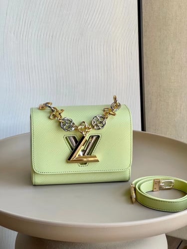 لوي فيتون 19 سم Twist