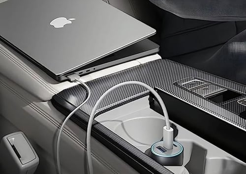 شاحن سيارة من انكر بمنفذين بي دي ومنفذ يو اس بي 67...