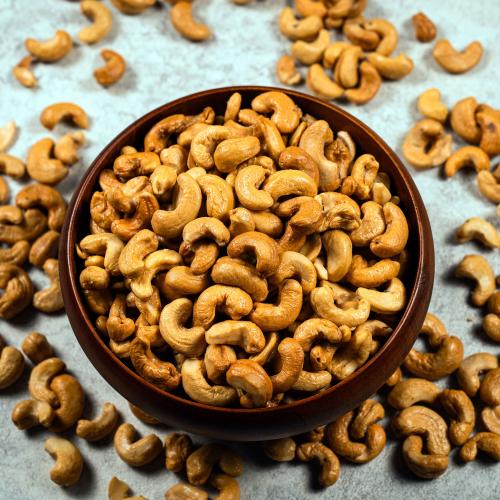 كاجو جامبو كبير محمص مع زيت مالح من الشملول وزن 1...