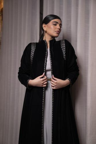 عباية كتان كولة تطريز الكتف والياقة