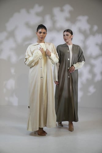 عباية لنن فستان اصفر وجاكيت كم حاير مربع - اصفر بب...