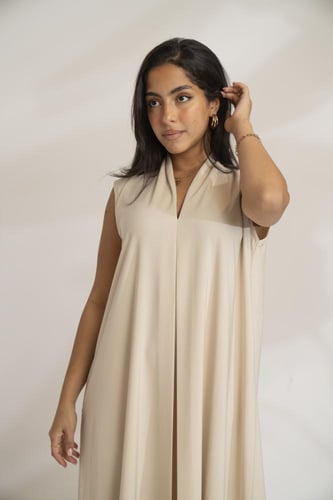 فستان قصة سبعة كسرة امامية بيج