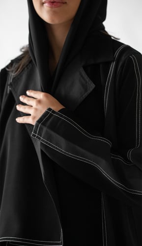 عبايه كريب وكتان دقه مكينه - اسود