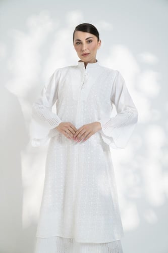 جلابية لنن مطرز قصه تحت روكاما ابيض