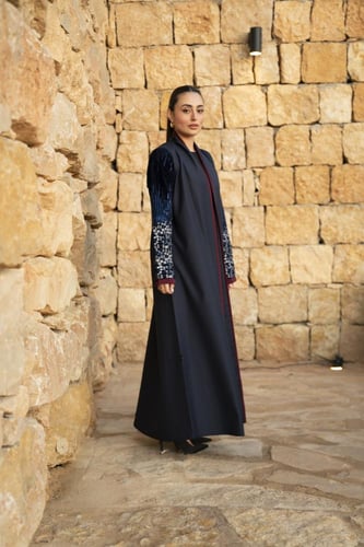 عباية كتان كحلي قيطان عنابي كم مخمل مطرز