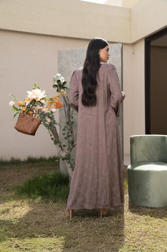 جلابية حرير مشجر لحمي كم بف ازرار وكسره امام