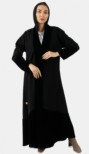 عبايه كريب اكمام وياقه اسفل مخمل - اسود