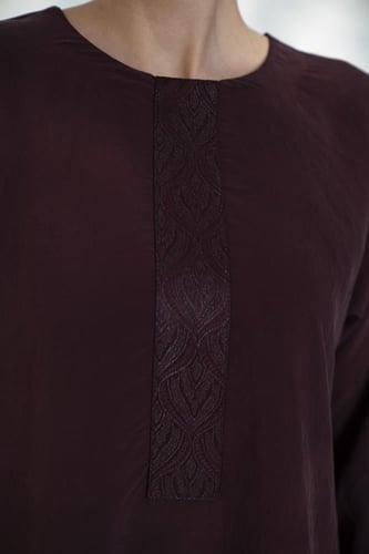 جلابيه كلوش ساده عنابي عنابي