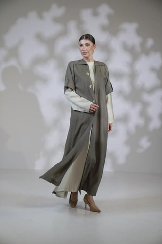 عباية لنن فستان بيج غامق وجاكيت كم حاير مربع -بيج...