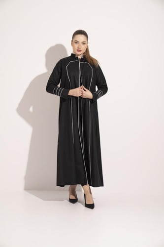 عباية كتان كوله بقيطان اسود ع الكم اسود