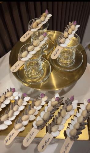 مكسرات اعواد بالكتابة للحبه