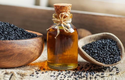 زيت حبة البركة الطبيعي 100 مل بتصميم تقليدي