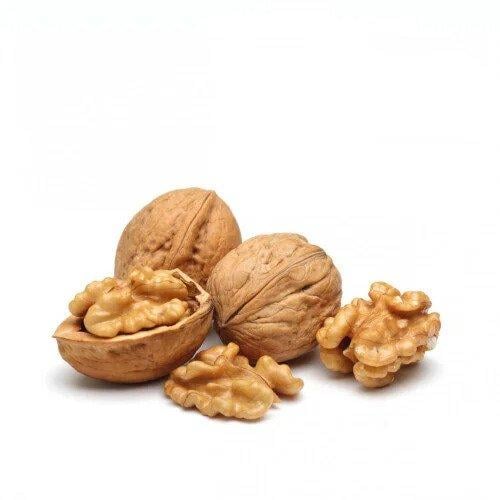 جوز عين الجمل بالقشر