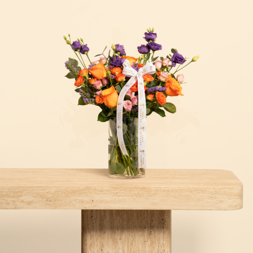 فازة ورد أنيقة