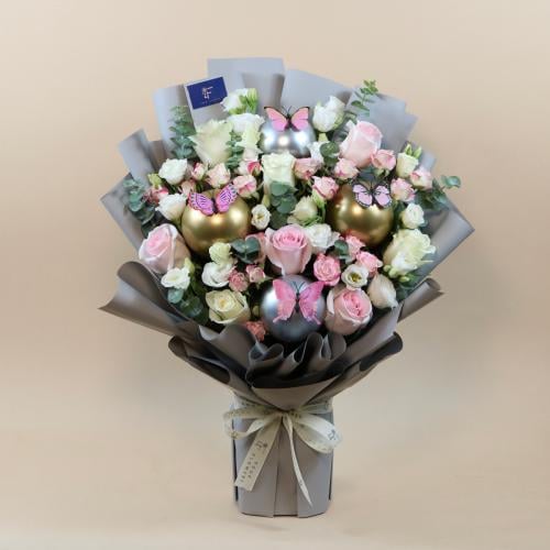 باقة ورد وبالون