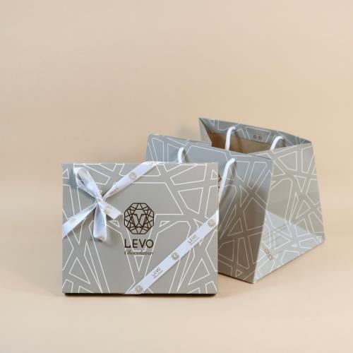 تشوكلت ليفو