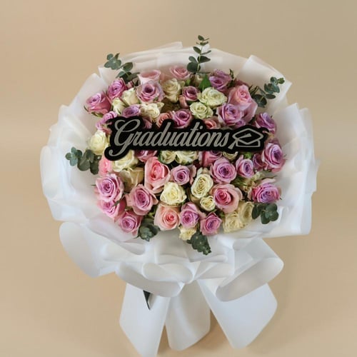 بوكية اجمل خريجة