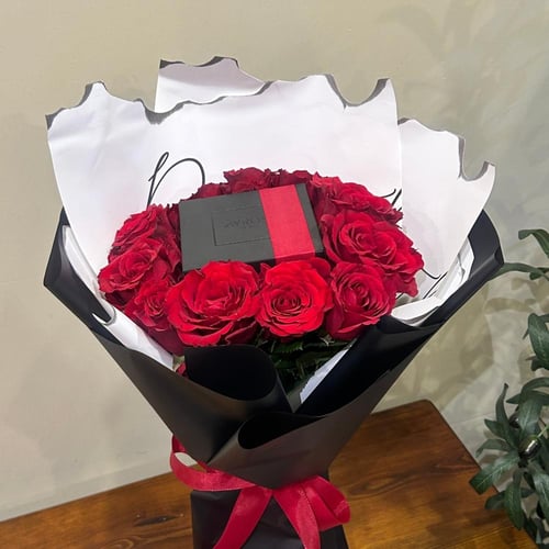 بوكيه مع اسوارة زايروس