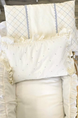 مخدات تطريز ازرق