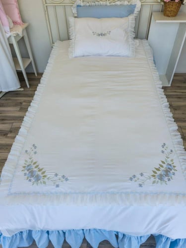 مفرش سرير الام