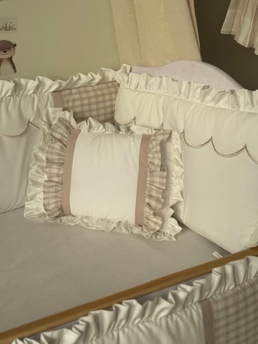 مفرش سرير الطفل