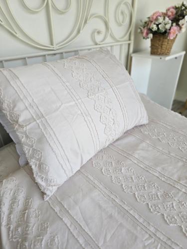 مفرش سرير الام