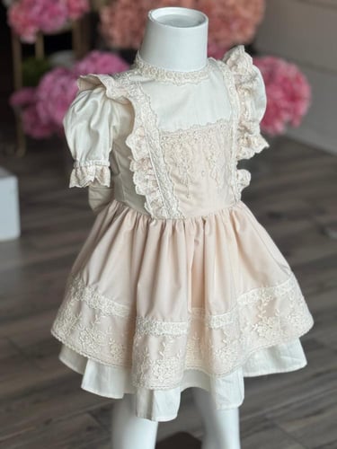 فستان طفله كلاسيك 2026 (4)