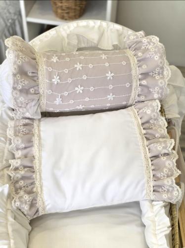 مخدات الطفل