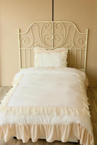 مفرش سرير الام