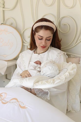 مفرش سرير الام