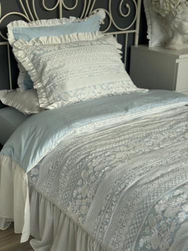 مفرش سرير الام