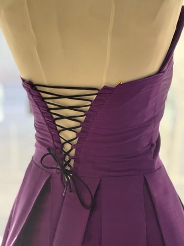 فستان بناتي كلاسيك