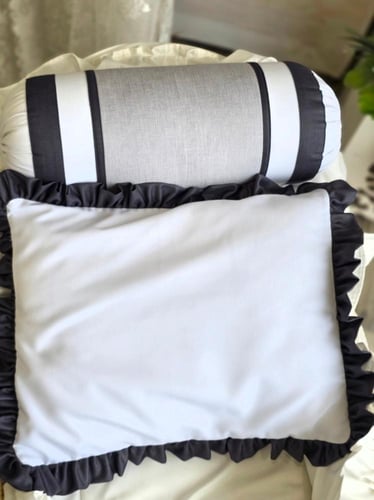 مخدات الطفل