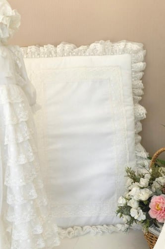 مفرش تقديم الطفل