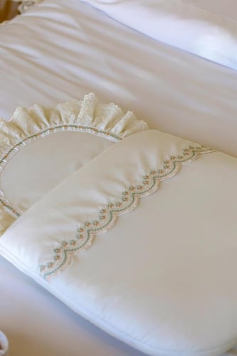 طقم استقبال مولود مخفض 7