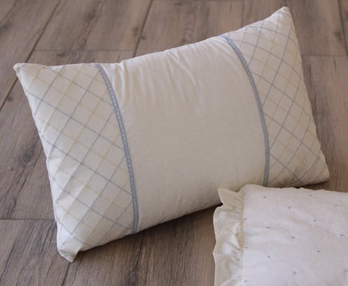 مخدات تطريز ازرق