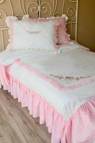 مفرش سرير الام