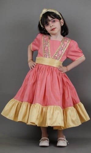 فستان شعبي 2048