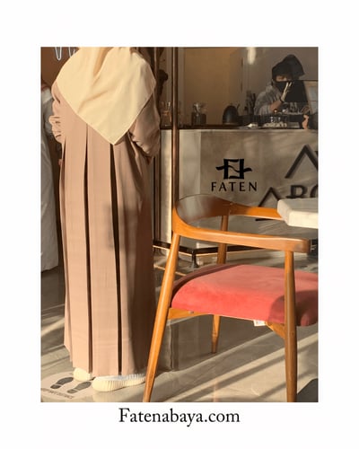 بالطو كسرات من الخلف للسفر والدوام