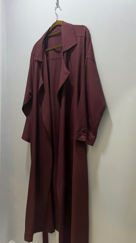 بالطو عنابي