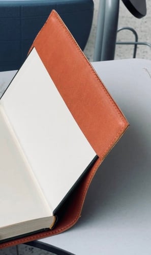 غلاف مصحف | تقرب إلى الله ما استطعت..