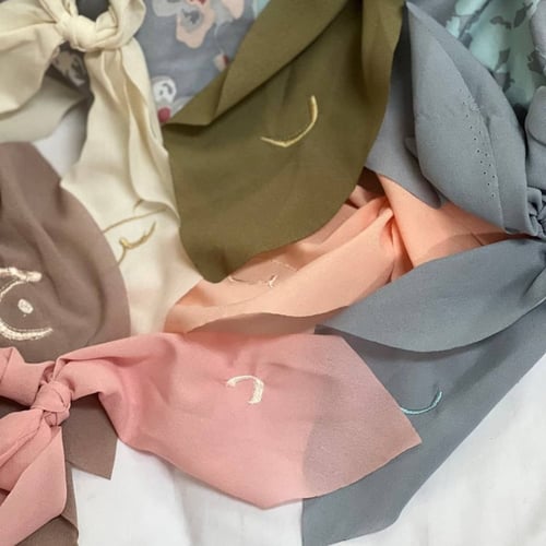 ربطة شعر رقيقة - مطرزة