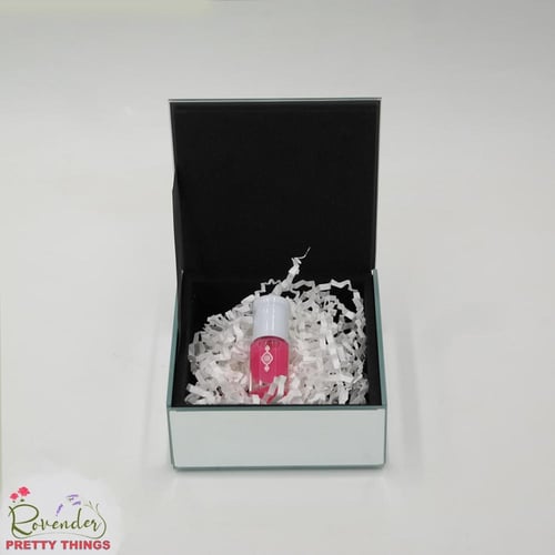 علبة أنيقة + مسك (ربع تولة)