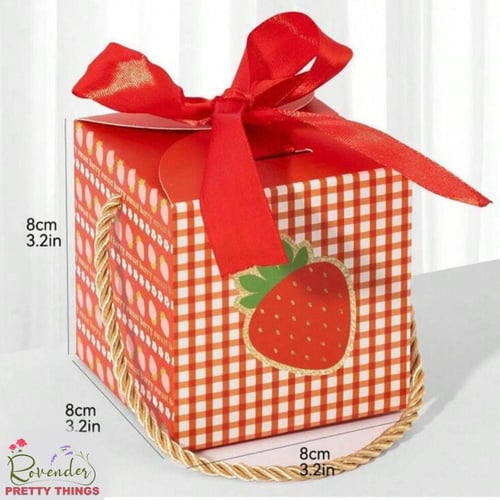 هدايا الفراولة- 6 علب بالمحتويات