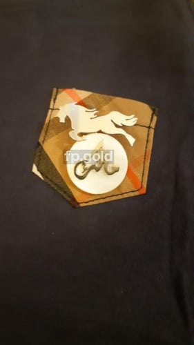 بروش صدف الحصان مقاس وسط بالاسم الثنائي