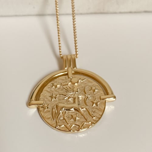 سلسلة برج القوس, من الفضة الاسترليني عيار 925 مطلي...