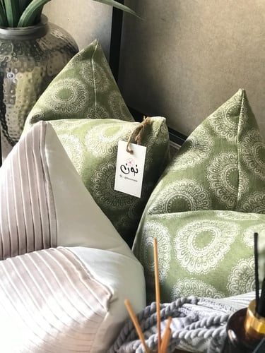 غطاء وسادة الطاووس كتان تفاحي