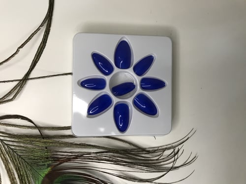 اظافر تركيب بالوان متعدده تستخدم اكثر من مره مع صم...