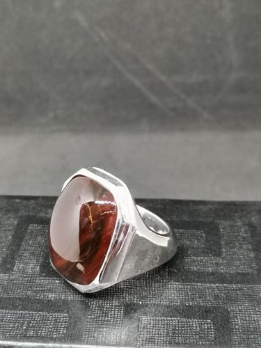 خاتم الفضة بحجر عقيق يماني كبدي مزعفر بصياغة أحمد...